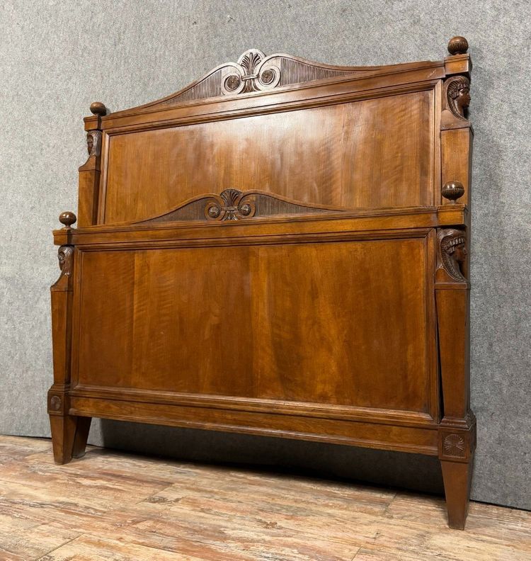Bed stamped Bastel Empire Consulate period in walnut circa 1800