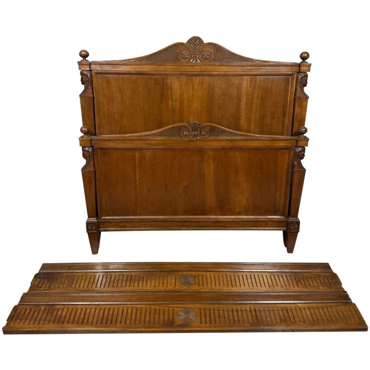 Bed stamped Bastel Empire Consulate period in walnut circa 1800