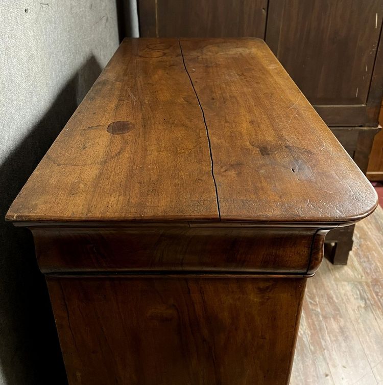 Scrivania a due cassetti in noce di epoca Luigi Filippo, 1830 ca.