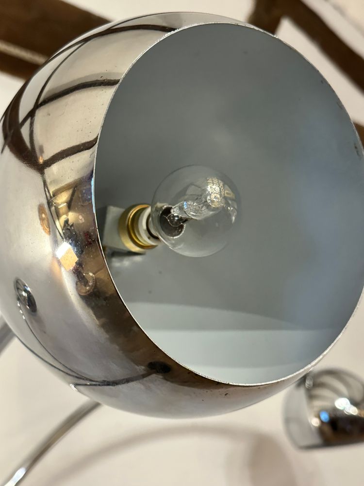 Lampada da terra italiana a forma di mughetto in metallo cromato vintage anni '70