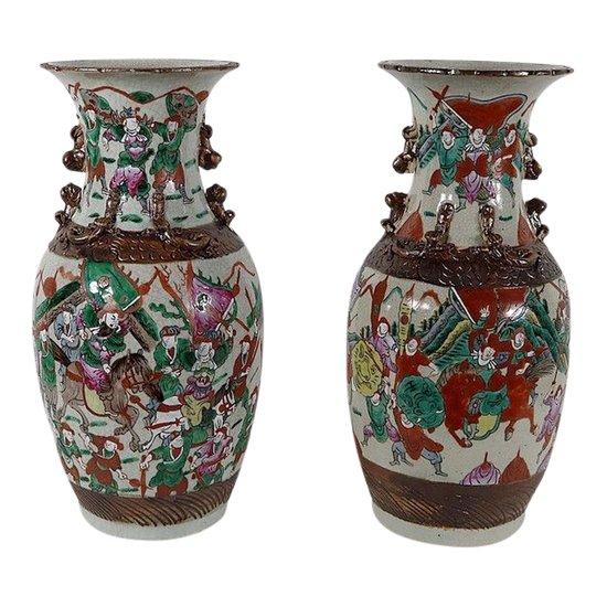  Paire de Vases en porcelaine de Nankin, Chine – Fin XIXe 