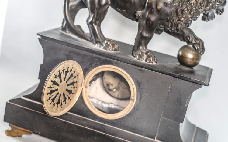 VENICE LION CLOCK in bronze and marble, NAPOLEON III period