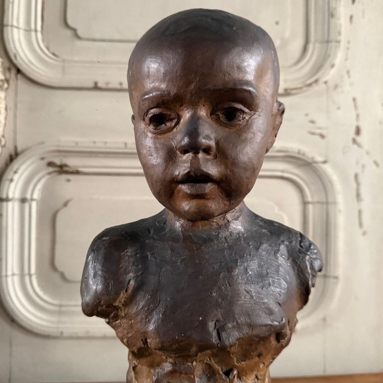 Scultura in terracotta Bambino dell'officina Charles Filleul in busto del XX secolo