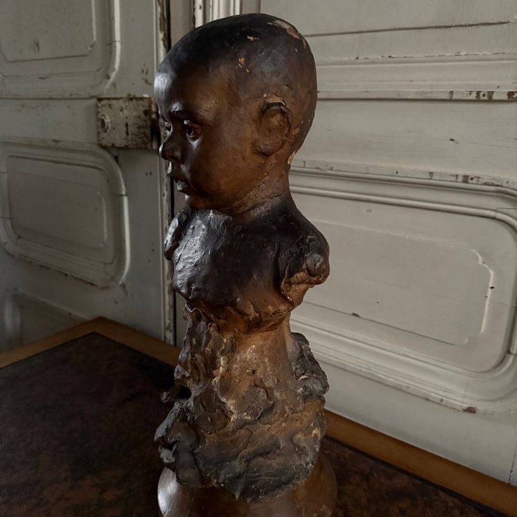 Scultura in terracotta Bambino dell'officina Charles Filleul in busto del XX secolo