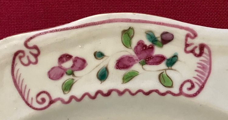 Schönes Paar alter Porzellanteller von Cie des Inde, China um 1775/1780