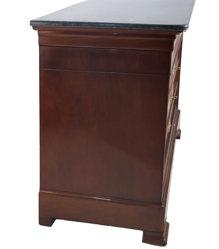Restoration period flamed mahogany chest of drawers