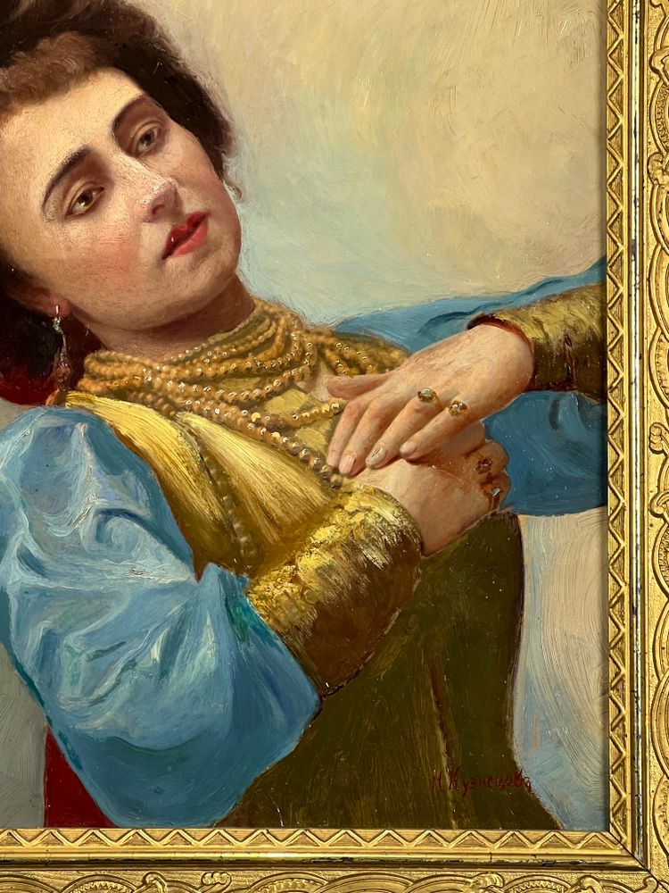 DIPINTO RUSSO / OLIO SU TAVOLA IN LEGNO CON CORNICE RAFFIGURANTE UN RITRATTO DI DONNA