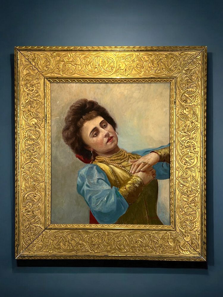 DIPINTO RUSSO / OLIO SU TAVOLA IN LEGNO CON CORNICE RAFFIGURANTE UN RITRATTO DI DONNA