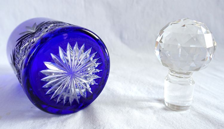 Large alcohol or perfume bottle in blue overlay Baccarat crystal - Douai model - 20.2cm