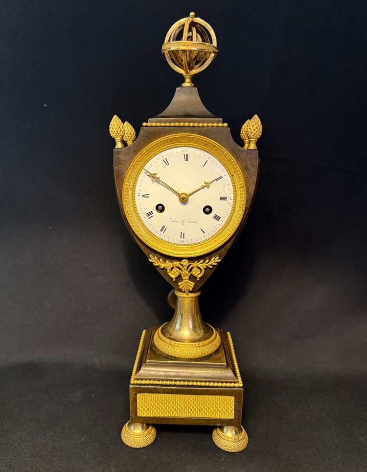 Empire Vase Clock in Bronze with patina & gilding (Urn or Escutcheon)