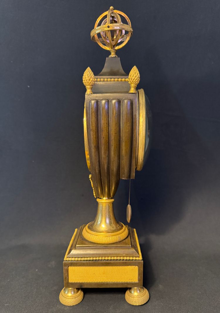 Empire Vase Clock in Bronze with patina & gilding (Urn or Escutcheon)