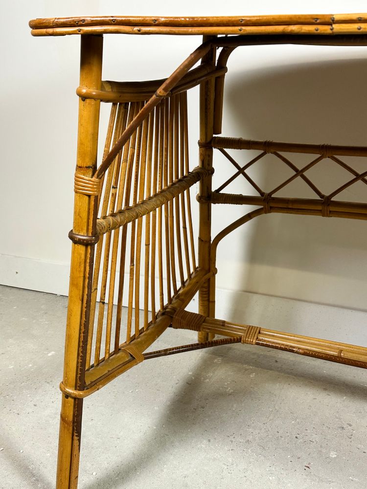 Scrivania in rattan vintage anni '60