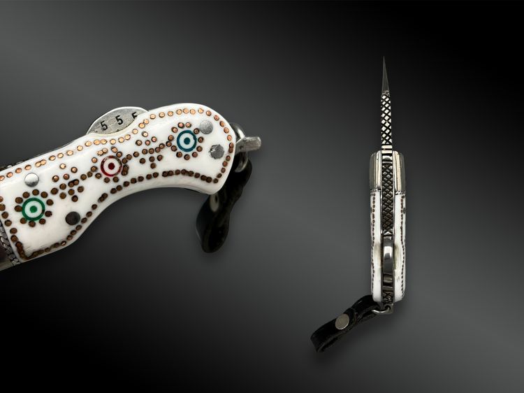 COLTELLO PIEGHEVOLE - Oriente - XX secolo