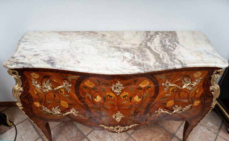 Antico cassettone francese Napoleone III, XIX secolo.
