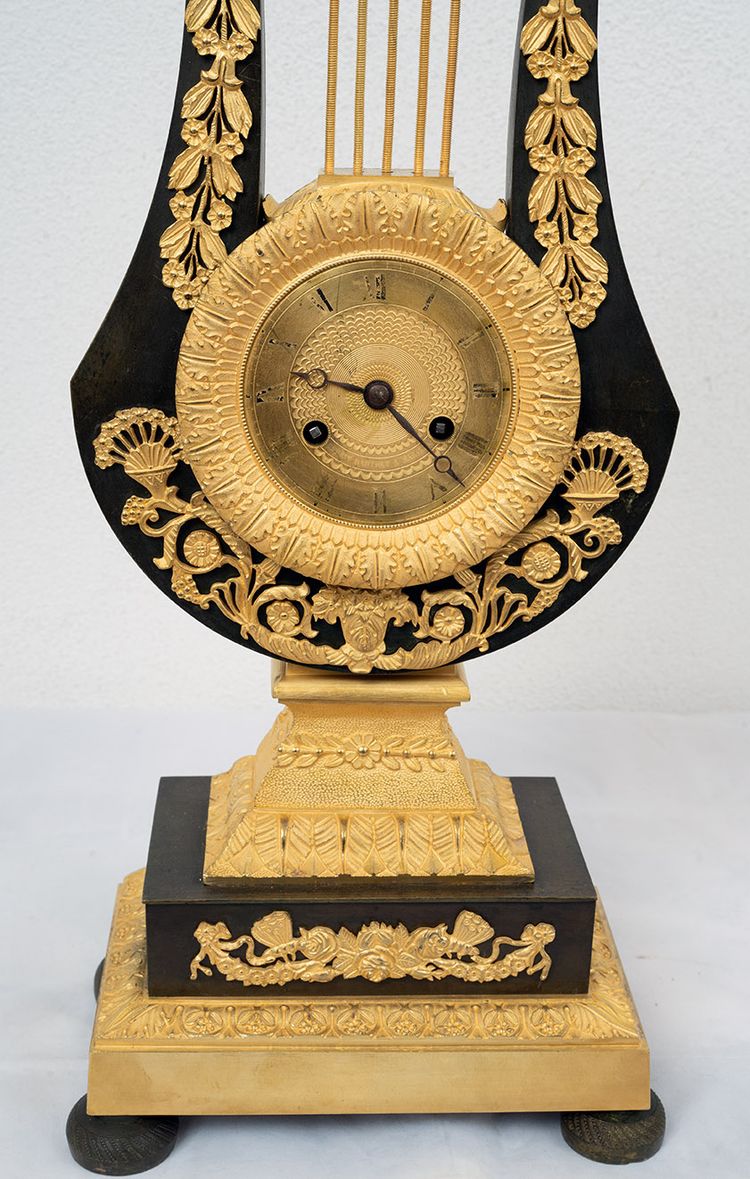 Antico orologio Impero Francia inizio XIX secolo.
