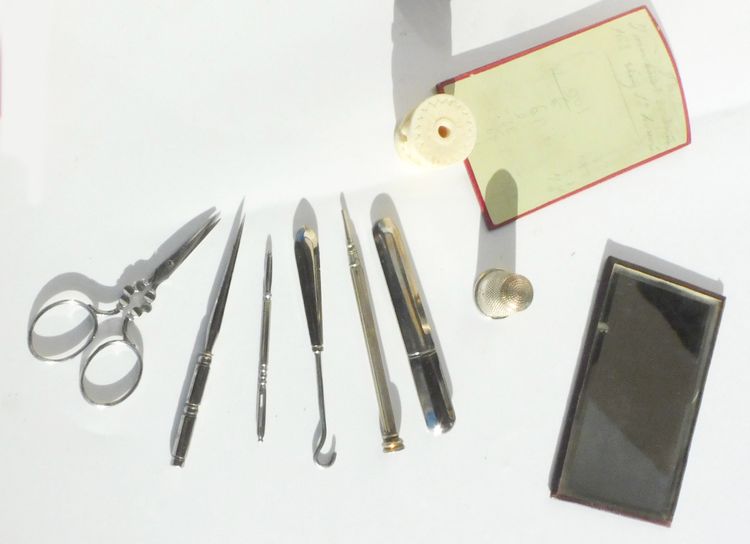 Antique Travel Sewing Set XIXth Century Sewing Scissors Shell Case Needle