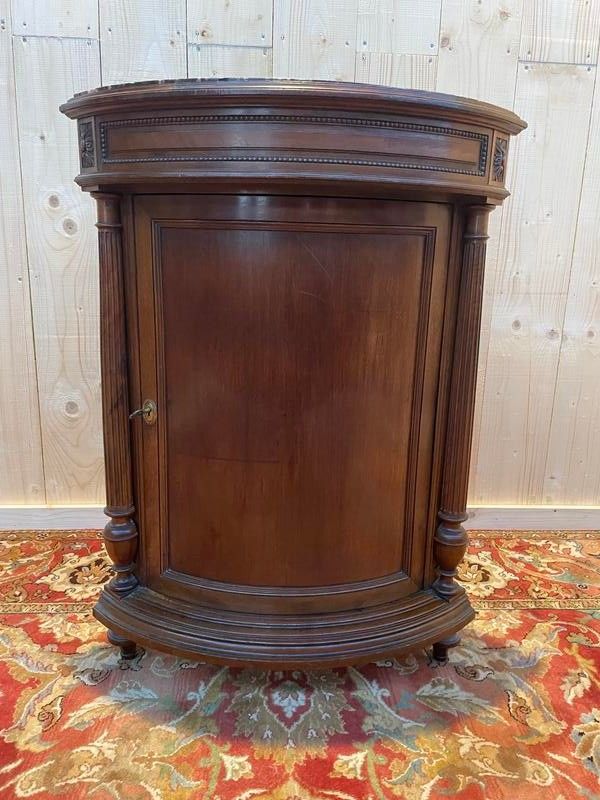 Encoignure de style Louis XVI 