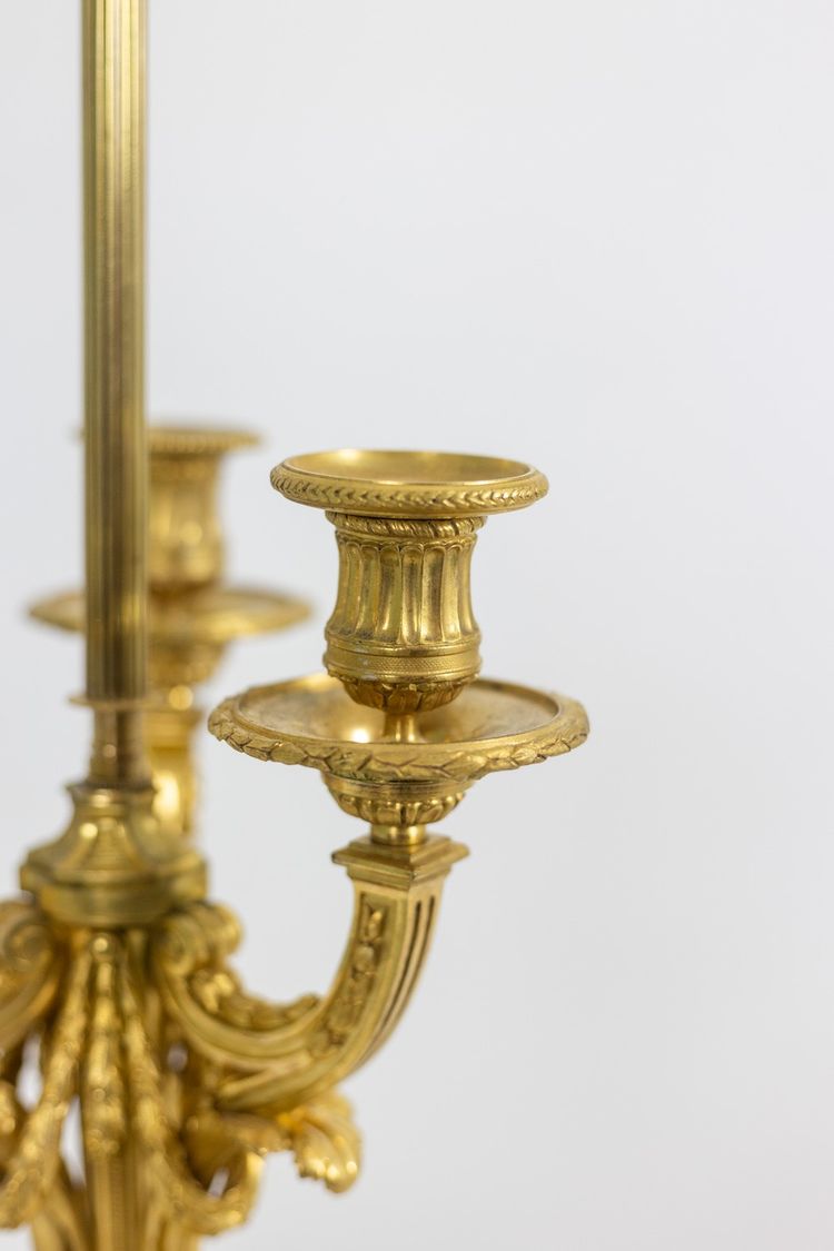 Eugène Bazart Paris. Lampe bouillotte en bronze doré. Circa 1880. LS60331509G