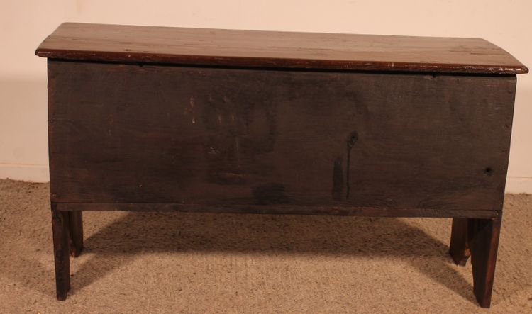 Coffre à Sabre En Chêne Circa 1600