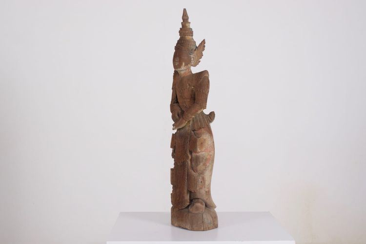 Scultura in legno di un Nat birmano