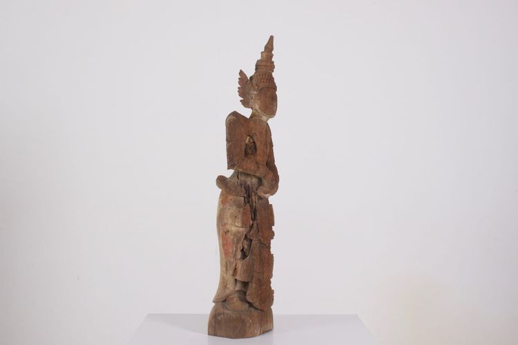 Scultura in legno di un Nat birmano
