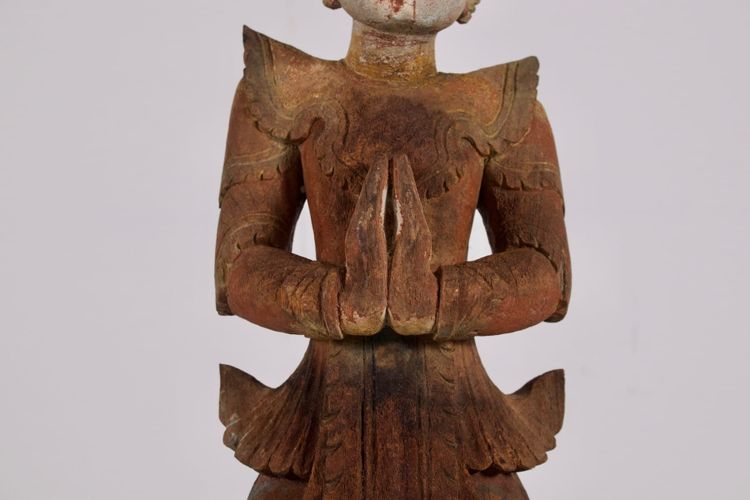 Scultura in legno di un Nat birmano