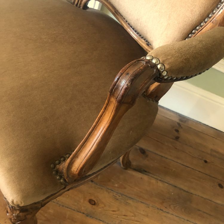 J. Gourdin, fauteuil époque Louis XV