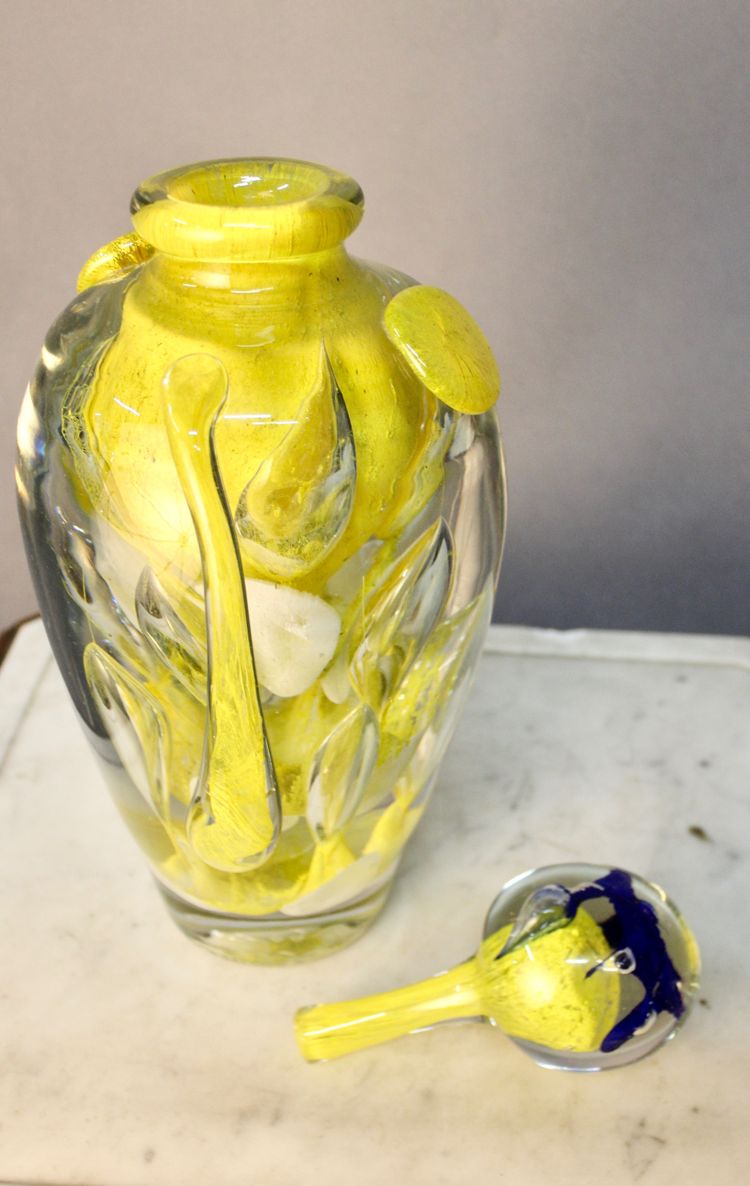 Flacon en verre soufflé Par Jean Claude Novaro (1943-2014)