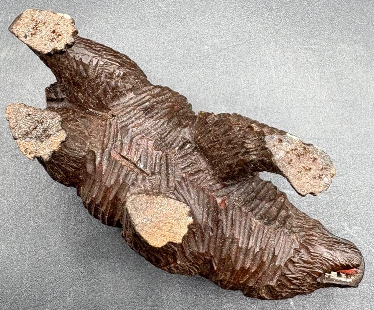 ORSO IN LEGNO INTAGLIATO