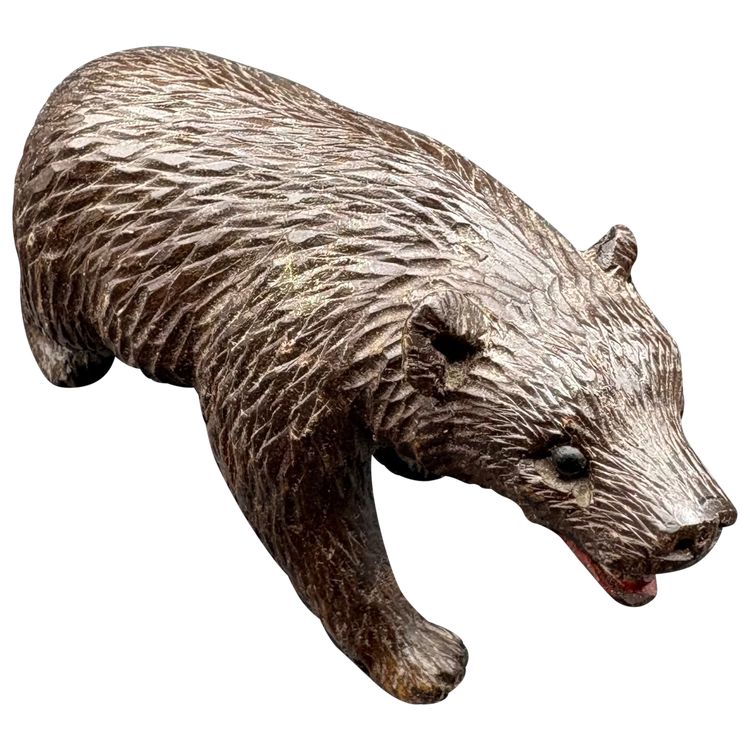 ORSO IN LEGNO INTAGLIATO