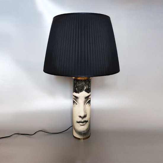 1970 Magnifica lampada da tavolo Piero Fornasetti. Made in Italy (non una replica)