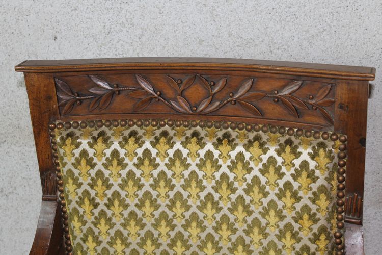Paire de fauteuils d'époque Consulat en noyer 19ème dans le goût de Jacob Frères