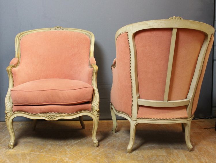 Paire De Bergères De Style Louis XV En Hêtre Peint Vers 1900