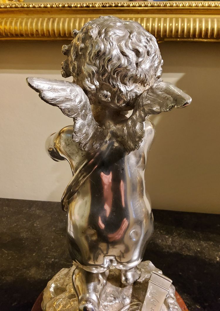 Scultura in bronzo argentato "Cupido" di Louis Kley, XIX secolo Base in marmo