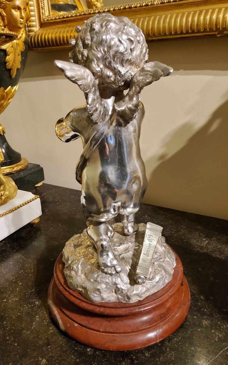Scultura in bronzo argentato "Cupido" di Louis Kley, XIX secolo Base in marmo