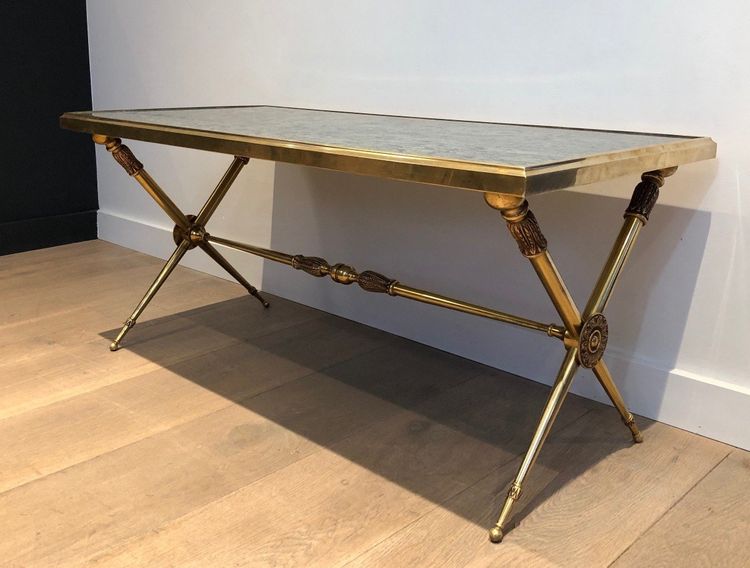 Table Basse De Style Néoclassique En Laiton Et Plateau De Marbre Dans Le Goût De Raymond Subes