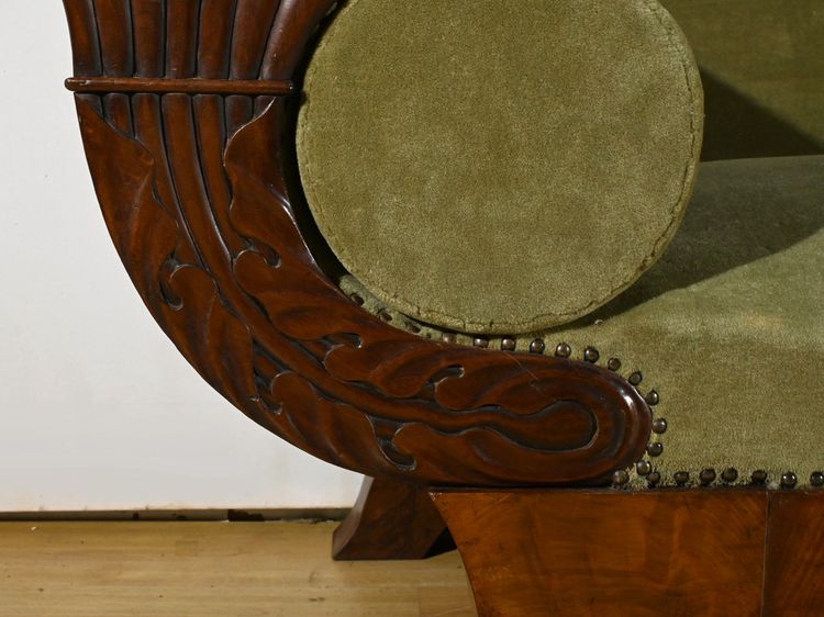Canapé en Ronce d’Acajou, style Biedermeier – Fin XIXe