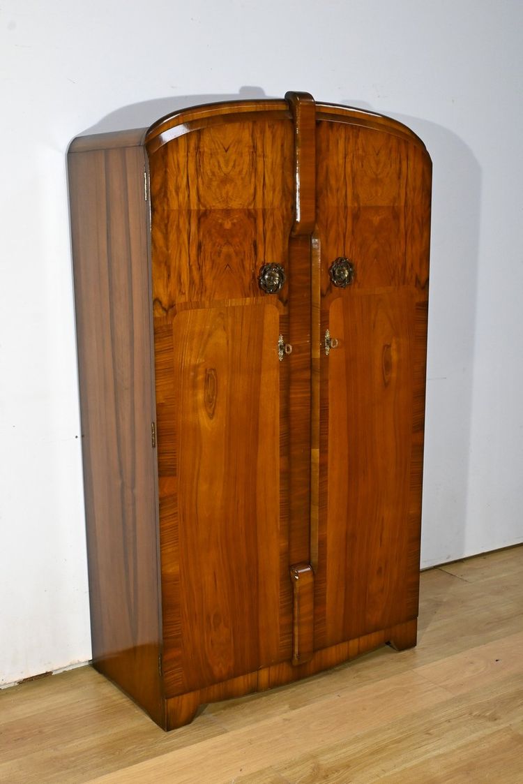 Piccolo armadio in noce, Art Déco, Walrose House, Inghilterra - 1940