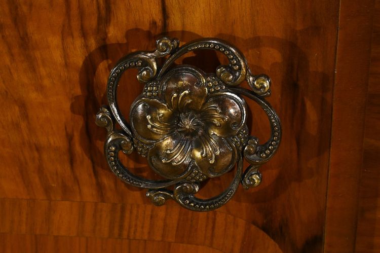 Piccolo armadio in noce, Art Déco, Walrose House, Inghilterra - 1940