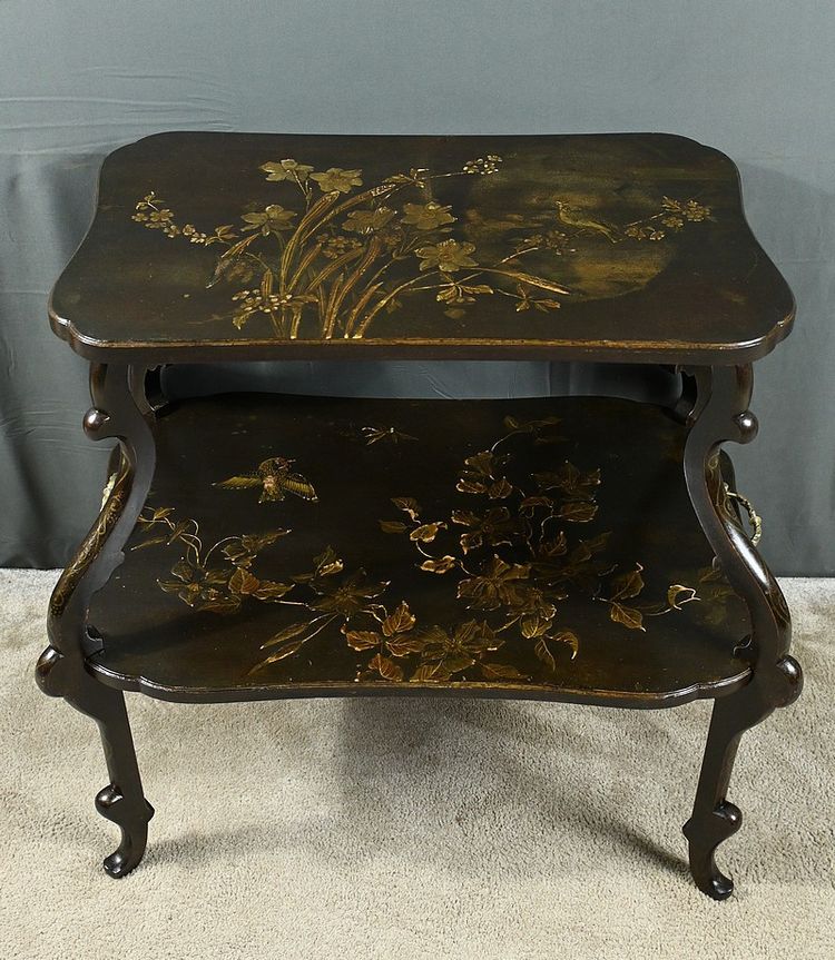 Table à Thé en Bois Laqué à Décors Asiatiques – Fin XIXe
