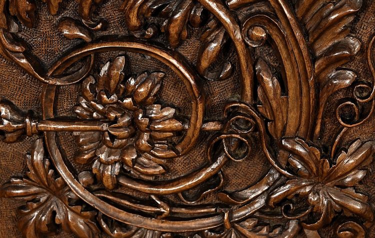 Oratorio in noce massiccio, stile neogotico rinascimentale - Metà del XIX secolo