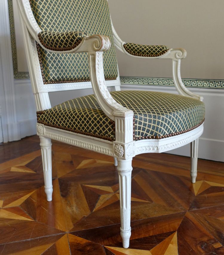 Fauteuil de bureau d'époque Louis XVI recouvert de crin de cheval attribué à Claude Séné