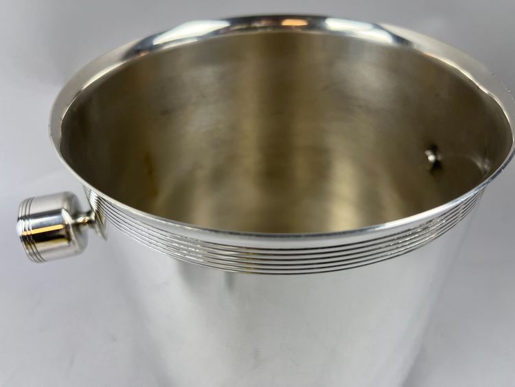 Contemporary style silver metal champagne bucket
