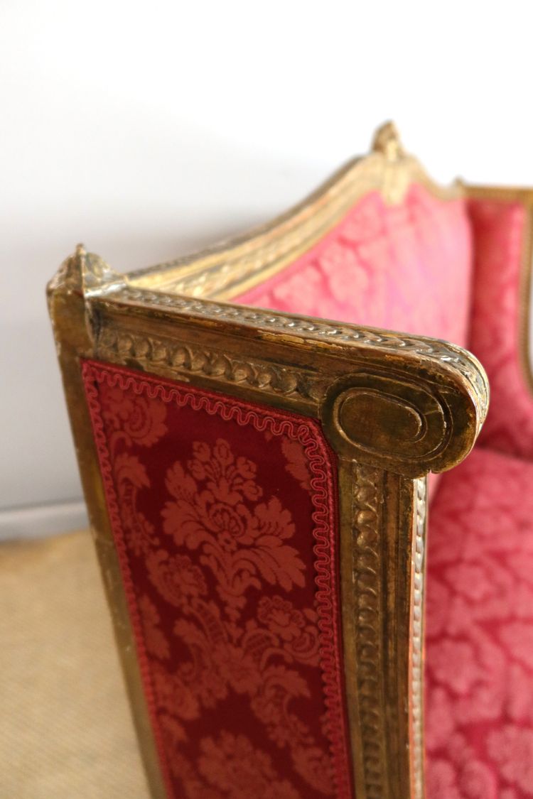 Salon en bois doré style Louis XVI