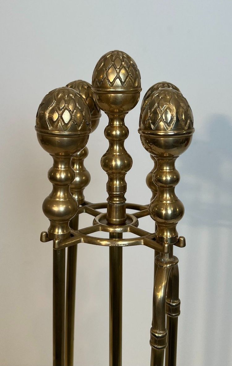 Nécessaire De Feu En Laiton De Style Néoclassique Aux Pommes De Pin. French work