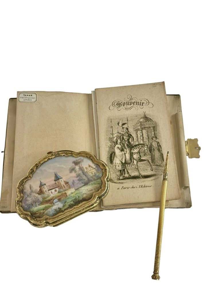 Tahan: Napoleon III Enamel and Silver-Gilt Ladies' Kit