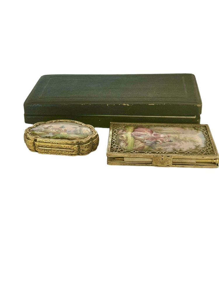 Tahan: Napoleon III Enamel and Silver-Gilt Ladies' Kit