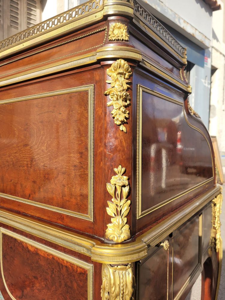 Attribué à H Dasson, Bureau à Cylindre En Acajou,  XIXème Siècle