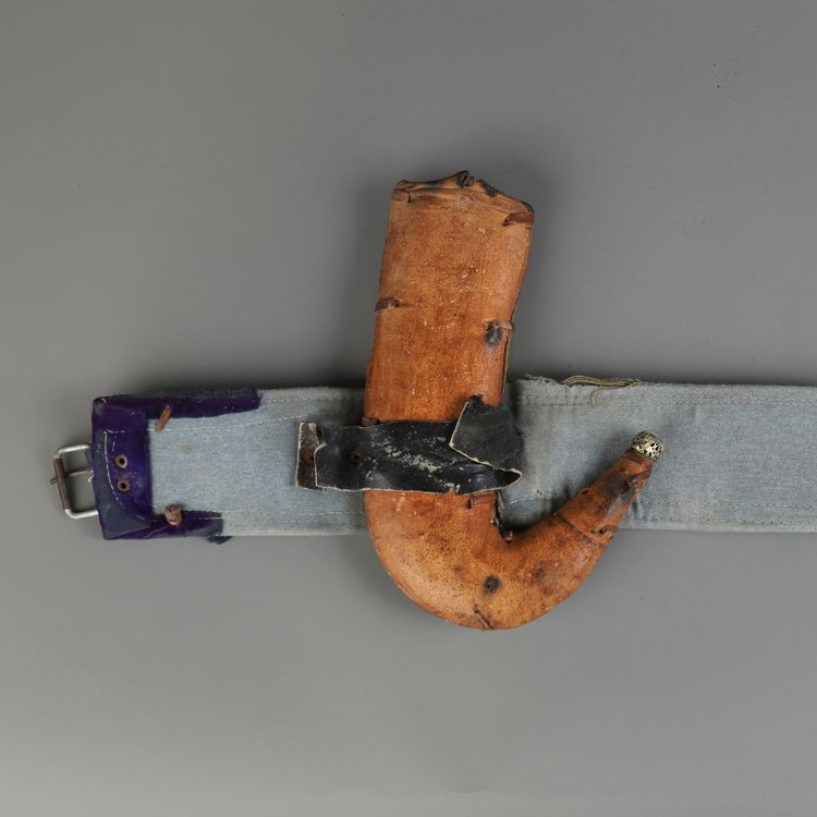Yemeni dagger (Jambiya) and its belt Arabian Peninsula