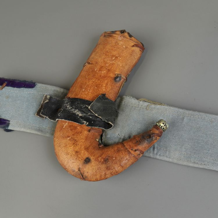 Yemeni dagger (Jambiya) and its belt Arabian Peninsula